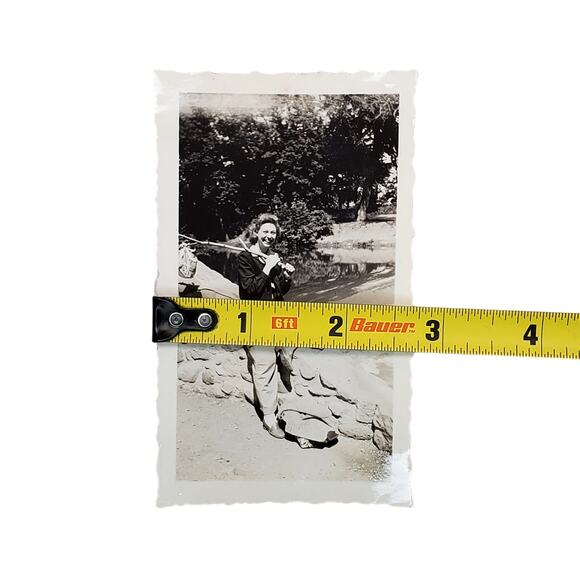 Vtg Lady Posing Acting Like She's Running Away Original Monochrome Photography - Picture 3 of 4